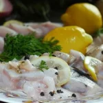 Domácí sleď z tlustohlavého sledě: jednoduchý recept domaci-sled-z-tlustohlaveho-slede-jednoduchy-recept.webp.webp